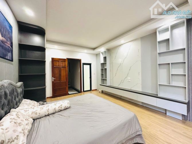 BÁN NHÀ VĂN CHƯƠNG ĐỐNG ĐA 40m 6Tầng Mt 4.2m GIÁ 9.5 TỶ THANG MÁY NGÕ THÔNG KINH DOANH. - 2