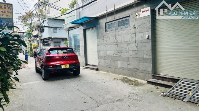 Hẻm lớn Hồ Văn Long – Nhà đẹp 3 tầng – Giá chỉ 5.2 tỷ - 2