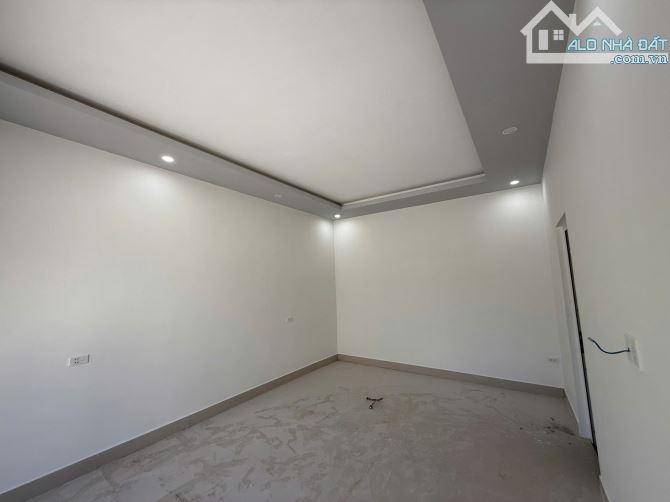 BÁN ĐẤT TẶNG VILLA 2PN – ĐƯỜNG NGUYỄN HỮU CẦU, HÒA HẢI, ĐÀ NẴNG  • Diện tích: 253,5m² (nga - 2