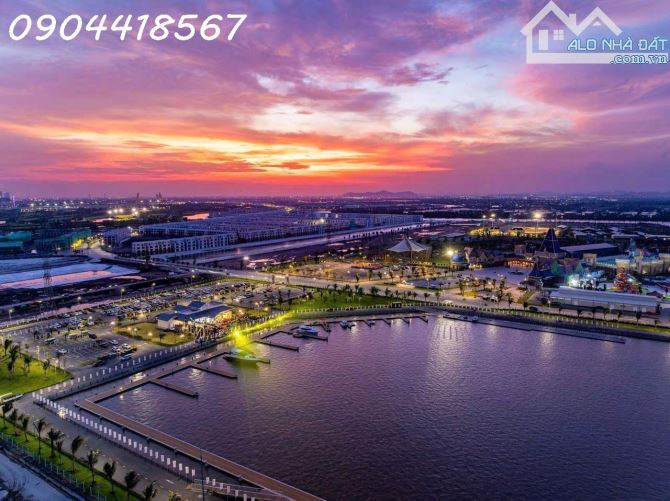 HÀNG KỊCH ĐỘC - Duy nhất 1 căn Shophouse nằm ngay sát Vincom Mega Mall lớn nhất Miền Bắc - 2