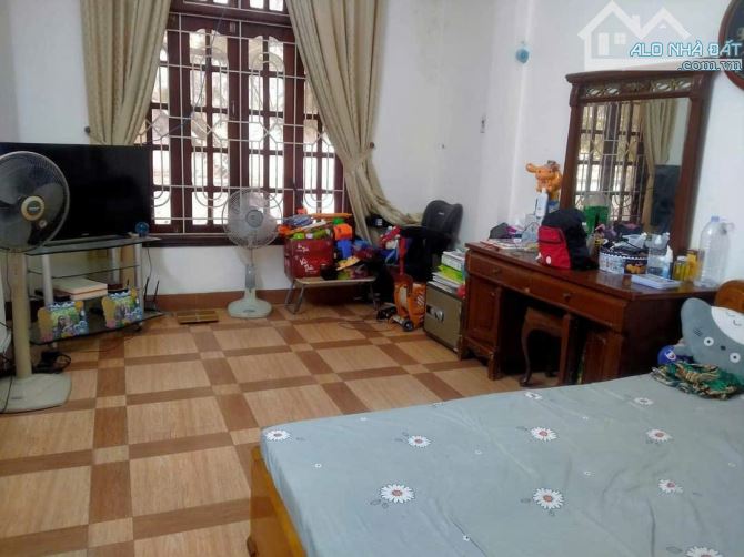 12 TỶ NHÀ MẶT NGÕ PHỐ DỊCH VỌNG 50M2 X 4 TẦNG CẠNH CÔNG VIÊN CẦU GIẤY - 2