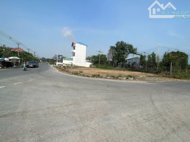 Bán gấp lô đất 205m2 giá 1,1 tỷ mặt tiền Nguyễn Thị Rành, xã Nhuận Đức, Củ Chi - 2