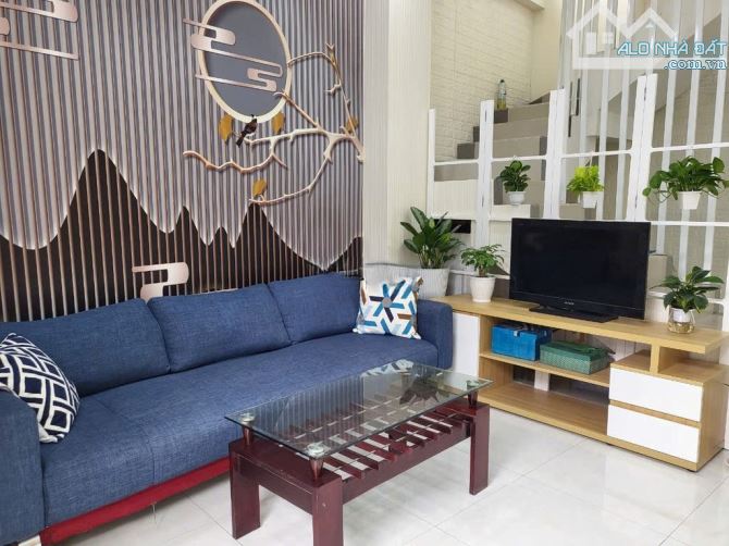 Hẻm 6m 125/2a Hòa Hưng Q10 5x10m 2L đủ nội thất - 2