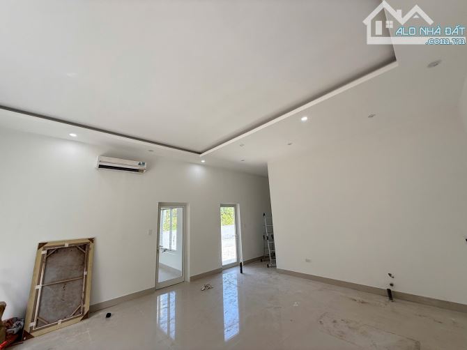 Bán đất tặng villa 2pn đường Nguyễn Hữu Cầu - 2