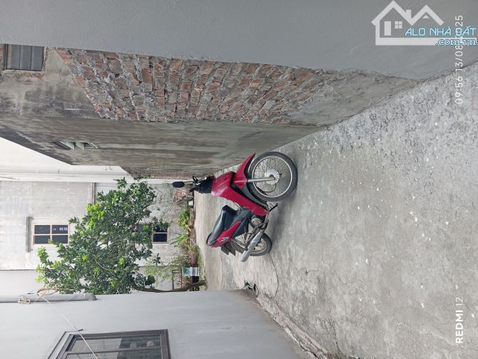 Đất nền36m2 ngõ 3 gác. So vuông giá dầu tư 2,7ty ,40m ô tô tránh - 2