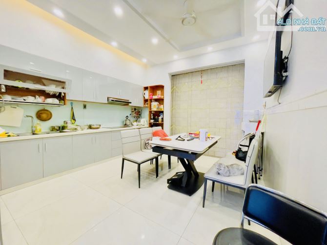 Cần bán nhà 4 tầng, hẻm ô tô Phan Huy Ích, An Hội Tây, Gò Vấp, 4m x 16m, khu đồng bộ, 7 tỷ - 2