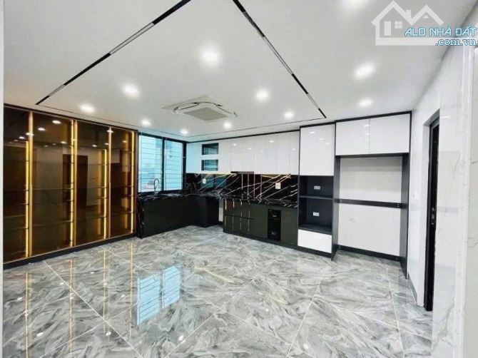 Bán nhà phố Đặng Thùy Trâm, Phạm Tuấn Tài, kinh doanh, ô tô tránh dừng đỗ, cách phố 1 nhà. - 2