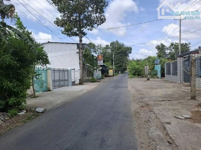 Bán nhà mặt tiền Tân Phú Trung 90m2 giá 730 triệu sổ hồng riêng - 2