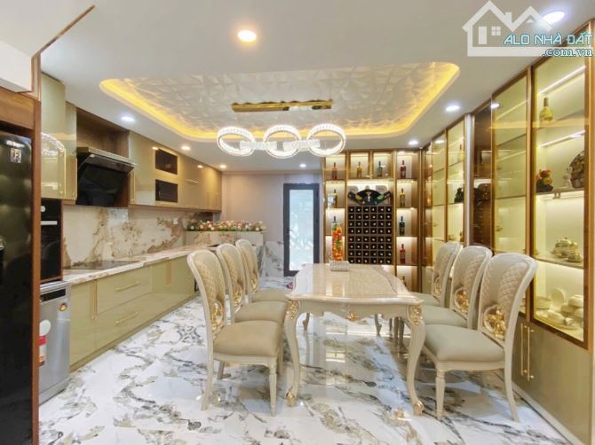 BÁN BIỆT THỰ SIÊU SANG- 100m2- 4 TẦNG- CÓ PHÒNG SÔNG HƠI- 11tỷ - 2
