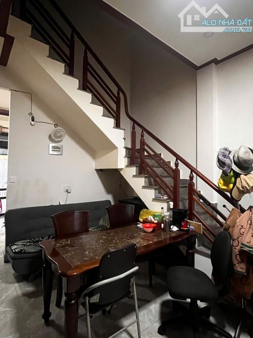 CẦN BÁN GÂP NHÀ MẶT TIỀN ĐƯỜNG PHAN ĐÌNH GIÓT - 2
