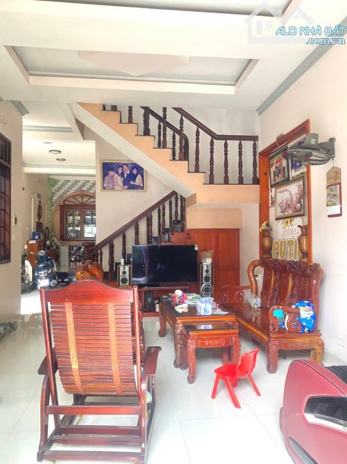 Chuyển chỗ ở gửi bán nhà mặt tiền KDBB Tân Hiệp, 215m2 ngang 6 giá hơn 8 tỷ. - 2