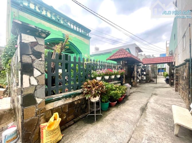 Biệt Thự Sân Vườn đường VƯỜN LÀI, phường AN PHÚ ĐÔNG, Q12, dt 240m2 (12mx20m), Hẻm Ôtô - 2