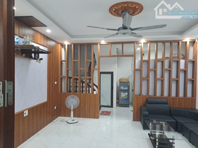 BÁN NHÀ XUÂN ĐỈNH- BẮC TỪ LIÊM- 40 M2 5 TẦNG MT5m- LÔ GÓC- Ô TÔ ĐỖ CỬA - 2
