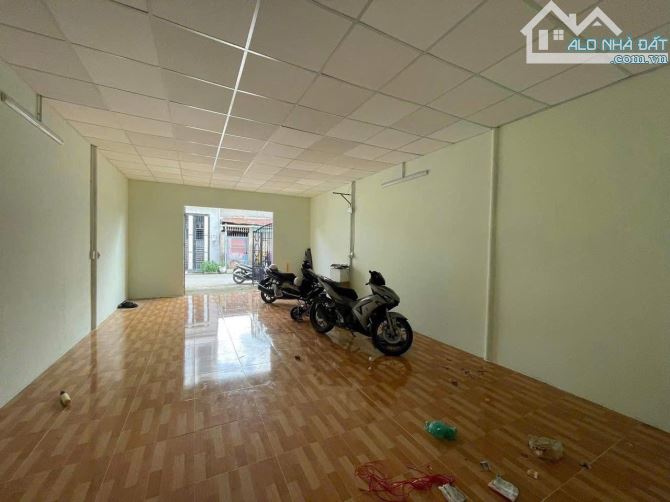 Gấp ! bán nhà trả nợ ngay KCN Trảng Bàng, 150m2, Sổ hồng, 650 Triệu - 2