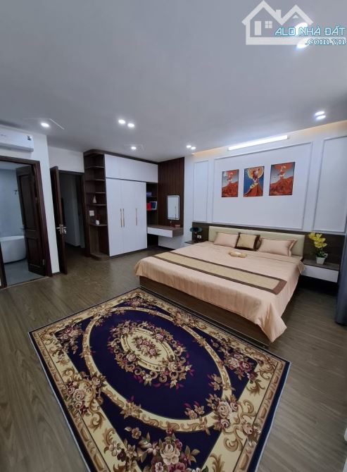 Vương Thừa Vũ, 7 tầng thang máy, ô tô vào nhà, đỗ cửa, sát phố - 2