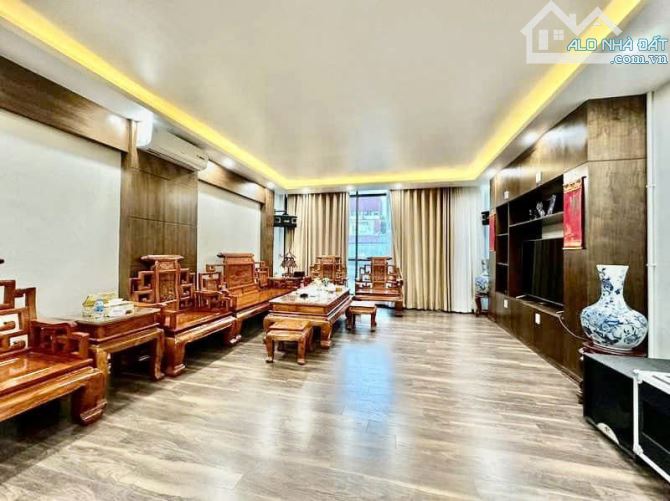 Bán nhà phố Trần Quang Diệu 76m2 mặt tiền 6.2m, 5 tầng ô tô đỗ 50m ra Hồ Hoàng Cầu - 2