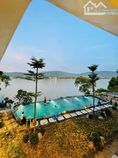 Chuyển nhượng căn Villa 1400m2 siêu đẹp bám sông đà - 2