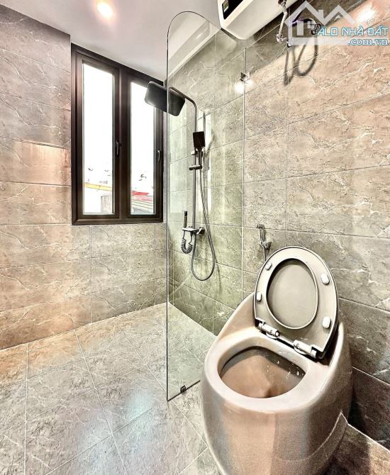 Bán nhà Chùa Hàng, Trần Nguyên Hãn,  Lê Chân,  3 tầng, 70m2, 3,636 tỷ. - 2