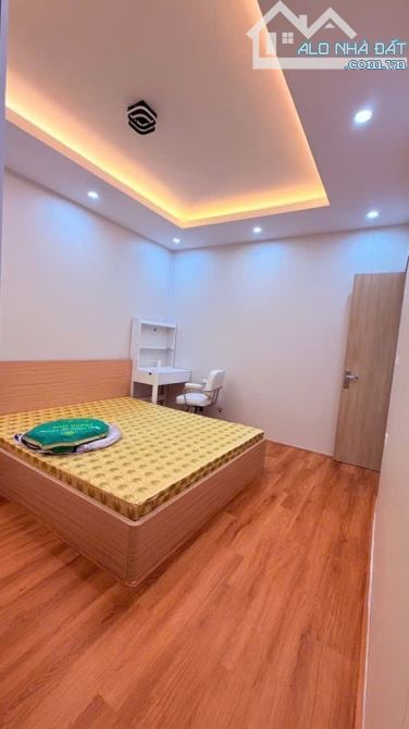 TẬP THỂ BẮC NGHĨA TÂN CẦU GIẤY– 60M - FULL NỘI THẤT - Ở NGAY - NGÕ Ô TÔ TRÁNH - 2