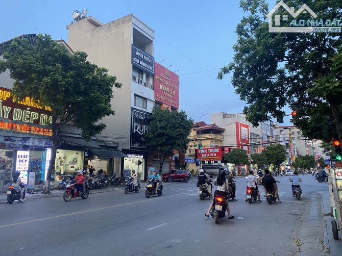 BÁN NHÀ 4 TẦNG TRUNG TÂM NGÃ TƯ THỊ TRẤN CHỜ, YÊN PHONG, BẮC NINH - 100M2 - 10 TỶ - 2
