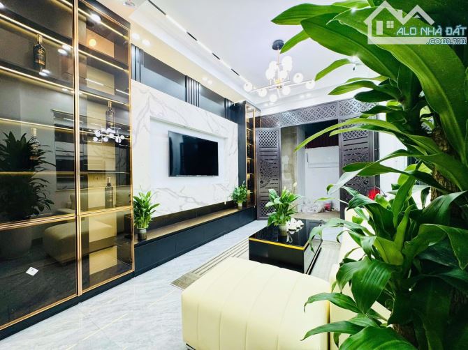 Bán nhà Thanh Xuân, bagac đỗ cửa, 10m ra ô tô tránh, full nội thất, 7.15 tỷ - 2
