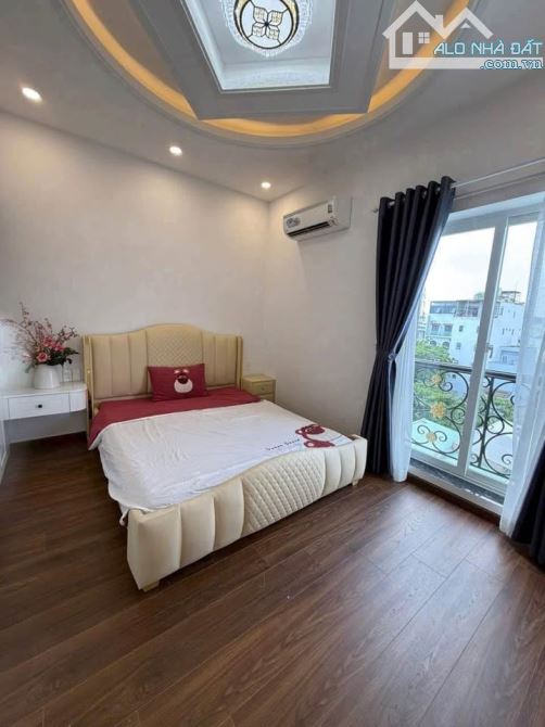 BÁN NHÀ XÂY MỚI 6 TẦNG CÓ THANG MÁY MT ĐS 43 P. TÂN QUY QUẬN 7 DT: 4x20m Gía 17 tỷ - 2