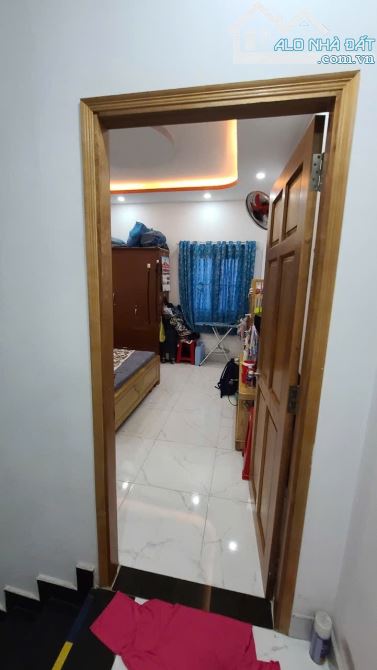 CẠNH AEON MALL TÂN PHÚ,HẺM XE HƠI TRÁNH, GẦN 56M2 - 3 TẦNG, 3 PHÒNG NGỦ NHỈNH 5 TỶ - 2