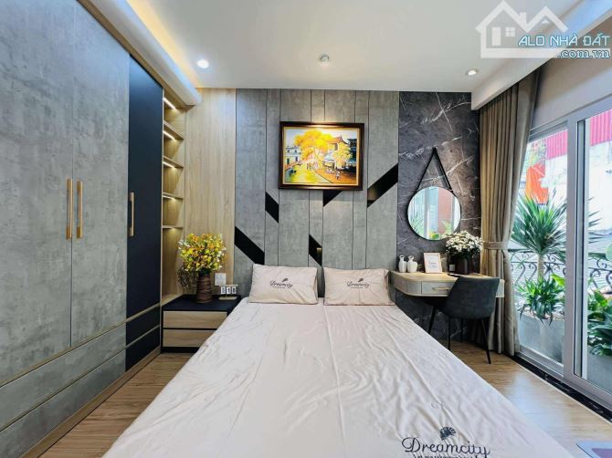 Bán nhà Cổ Nhuế, 60m-5tầng, MT 4.5m, dân xây, lô góc, ô tô qua cửa, có một không hai. - 2