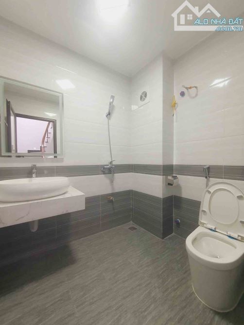 Bán nhà phân lô Nguyễn Chí Thanh, Đống Đa, ôtô, kinh doanh, 55mx5t, 15.5 tỷ - 2