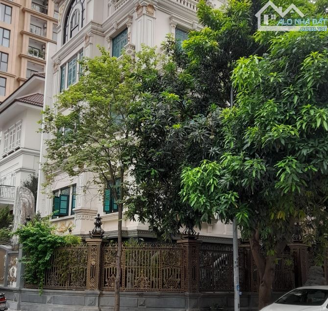 Bán nhà Biệt thự Goldmark  Hồ Tùng Mậu 120m MT 8.1m giá 35 tỷ - 2