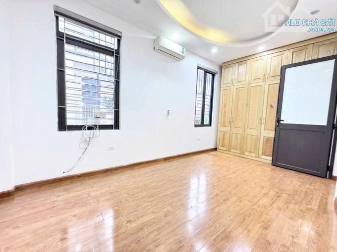 BÁN NHÀ PHỐ ĐÀM QUANG TRUNG - NGÕ RỘNG Ô TRÁNH HỢP BUÔN BÁN - 2