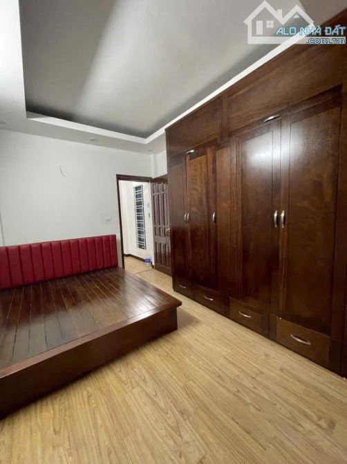 SIÊU PHẨM LÔ GÓC 3 THOÁNG 50M  4 TẦNG MT 3.5 SÂN RỘNG TRÍCH SÀI 16 TỶ - 2