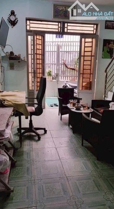 LÔ GÓC 4 TẦNG - 4 X 11 - HẺM THÔNG THOÁNG CÁCH HẺM XE TẢI 30M - GẦN KHU CITY LAND - 5.3 TỶ - 2