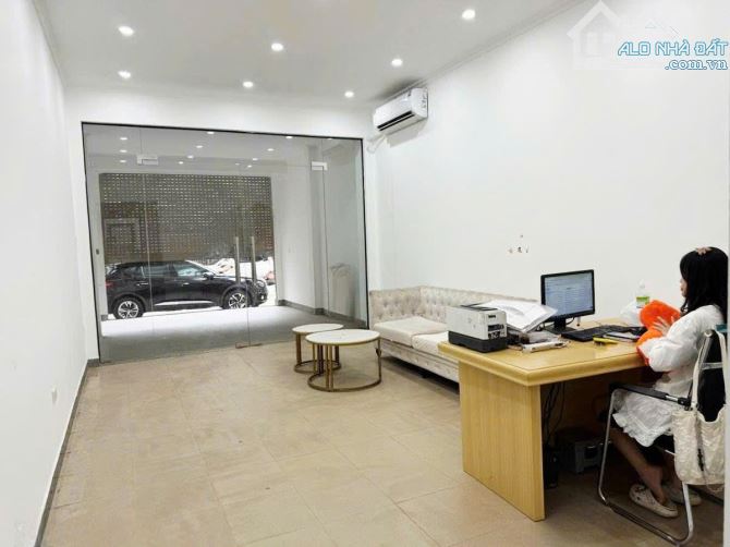 PHÂN LÔ VIP TRUNG KÍNH 90m MT 4.5m Ô TÔ TRÁNH VỈA HÈ RỘNG RÃI KINH DOANH 36.3 TỶ - 2