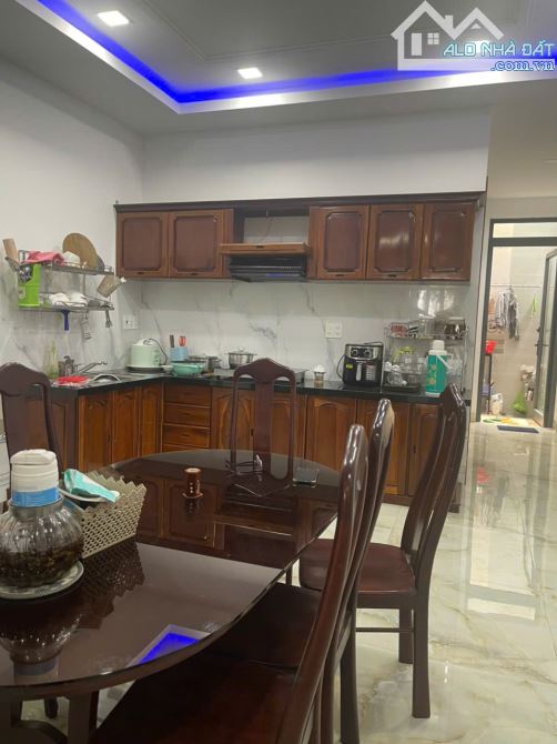 Bán nhà khu đô thị An Bình Tân có sổ đỏ, nội thất gỗ xịn, nguyên khối - 2