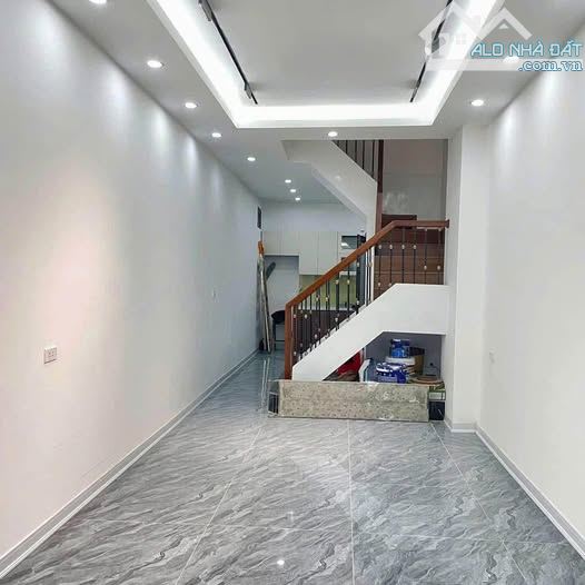Bán gấp Nguyễn Chí Thanh 41m2, 4T 4 ngủ thoáng, nhà mới ở ngay - 2