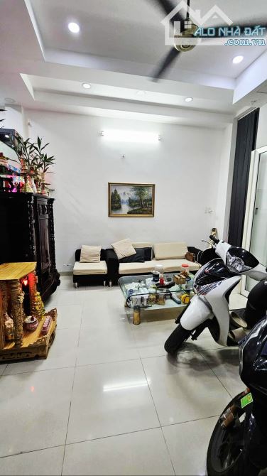🏡 🚘 Ô TÔ VÀI BƯỚC - VÒNG XOAY LÊ ĐẠI HÀNH - GIÁP Q.5 & Q.10 - 4 TẦNG SÂN THƯỢNG NGANG 5M - 2
