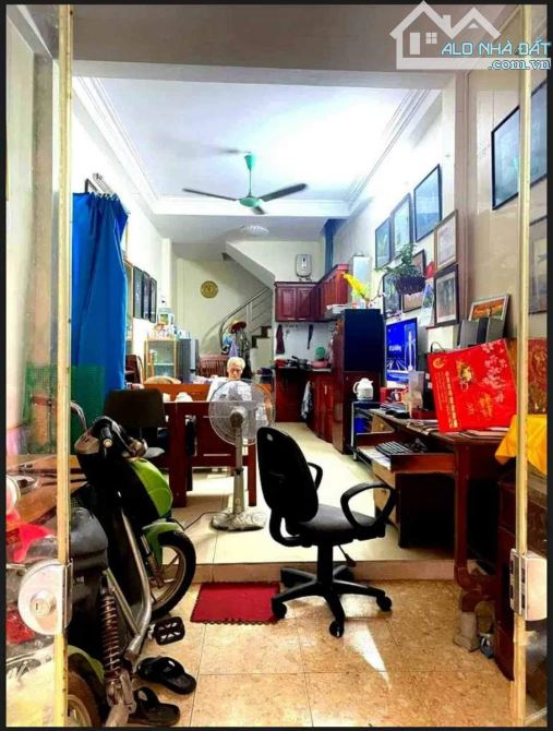 Bán Đất Tặng Nhà Phố Ngọc Khánh 38 m2 -4 Tầng 3 Phòng Ngủ -full Công Năng -Kinh Doanh - 2