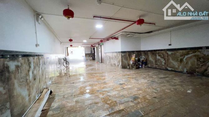 Siêu tòa văn phòng, lô góc Nguyễn Hoàng 20 ôtô đỗ cửa DT270m2 8T MT11m giá 93 tỷ - 2