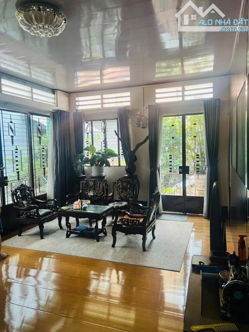 Bán nhà đường Lê Hồng Phong ,p2 ,Quận 10 .DT7x7m .2 tầng .3pn .chỉ:7.8 tỷ - 2