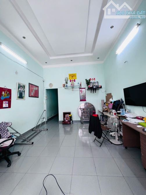 BÁN ĐẤT TẶNG NHÀ C4 MỚI KENG ĐƯỜNG QUANG TRUNG HẺM XE HƠI 86m2 NHỈNH 6 TỶ - 2
