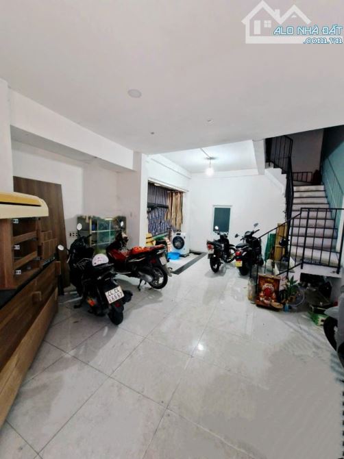 LÔ GÓC MẶT TIỀN TRẦN XUÂN SOẠN, QUẬN 7, 5.1X13m, 3TẦNG, NHỈNH 10 TỶ - 2