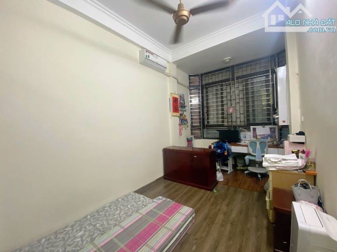 Cầu Giấy 35m² × 5 tầng, ô tô gần, Full NT, giá 9,8 tỷ - 2