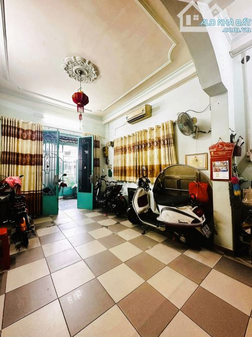 SIÊU HIẾM - 1 ĐỜI CHỦ, HẺM XE HƠI, KHU ĐƯỜNG HOA, PHAN XÍCH LONG - NGÃ TƯ PHÚ NHUẬN. - 2