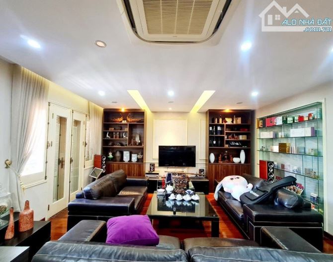 BIỆT THỰ KĐT VĂN QUÁN - HÀ ĐÔNG : 215M2, 4 TẦNG, MT 10M. HƠN 40 TỶ - 2