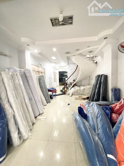 HẺM 8M NGUYỄN SƠN - CĂN GÓC 106m2 KHÔNG LỘ GIỚI - CÁCH 2 CĂN RA MẶT TIỀN - 2
