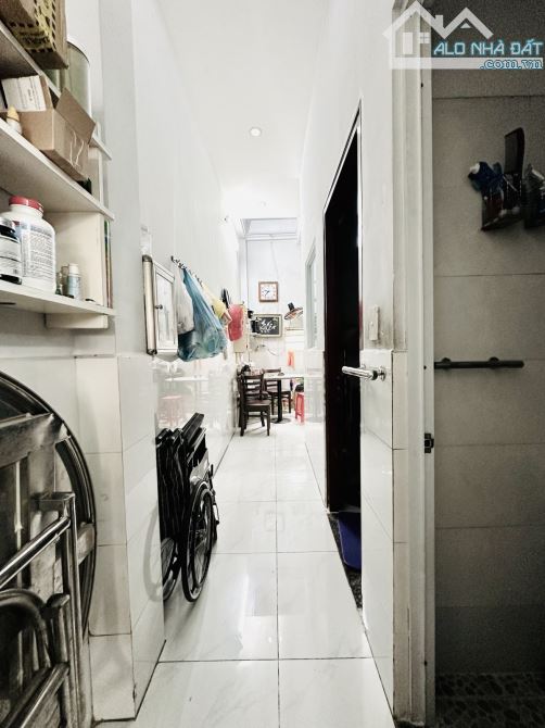 Bán Nhà Tỉnh Lộ 10 - Tân Tạo - 51m2, 3 tầng, 5 phòng ngủ, chỉ 4 tỷ 350 - 3