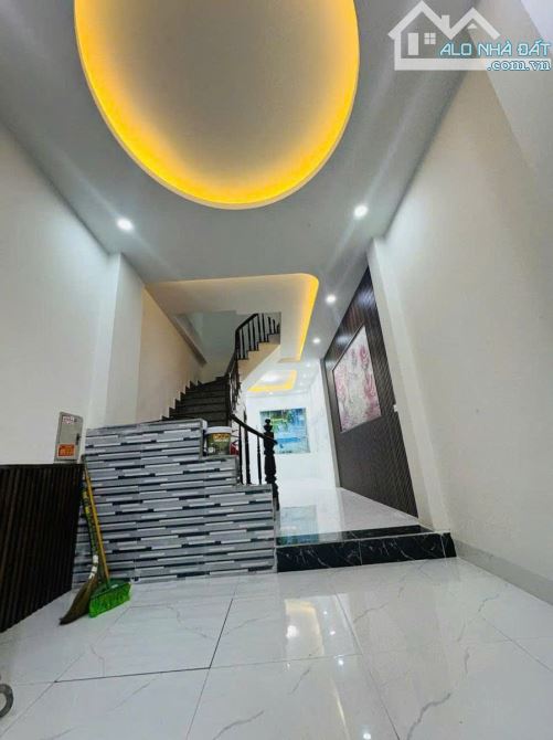 BÁN NHÀ PHỐ PHÚC DIỄN Ô TÔ ĐỖ CỬA 32 X 4 TẦNG 2 MẶT THOÁNG TRƯỚC SAU sổ đỏ - 3