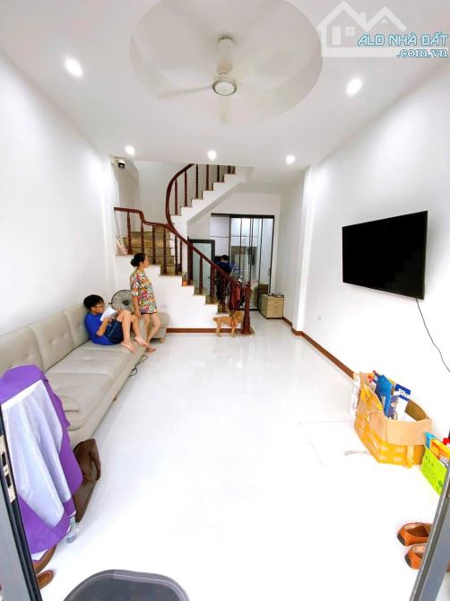 Nhà đẹp 4 tầng, 43m, ô tô vào nhà, ở sướng, KD đỉnh cao, mặt tiền mênh mông, Kim Giang - 3