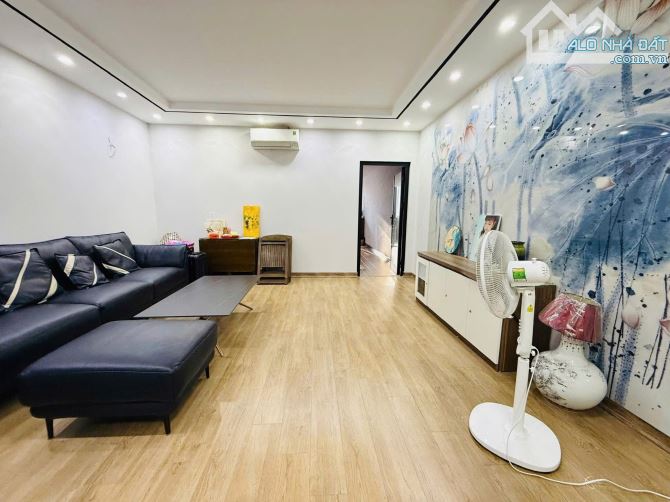 Siêu phẩm Hoàng Văn Thái 8 tầng 100m2 thang máy ô tô vào nhà nội thất xịn cho thuê KD đỉnh - 3